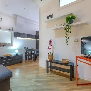 Modern Saragozza District Apartment Bologna